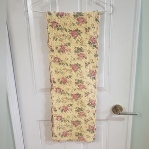 Cottage Shabby Chic Floral & Striped Reversible Quilted Vintag Runner 64 X 11.5